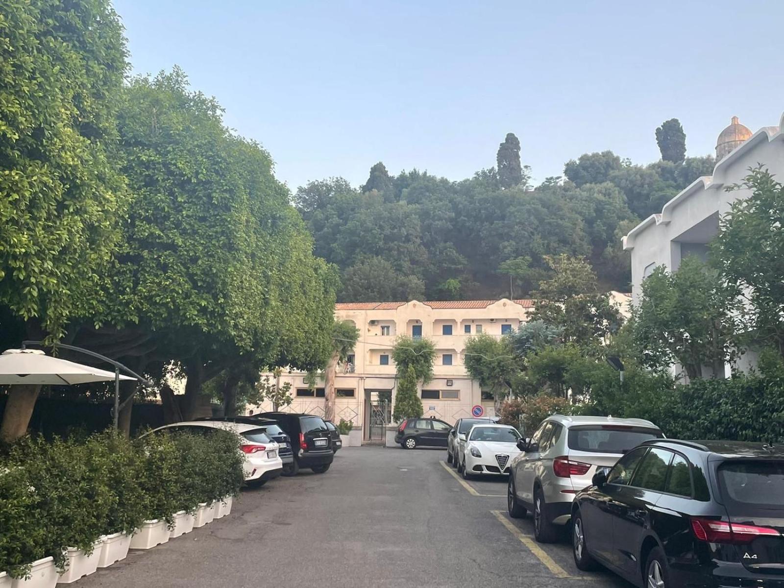 Casa La Pineta Lägenhet Tropea Exteriör bild